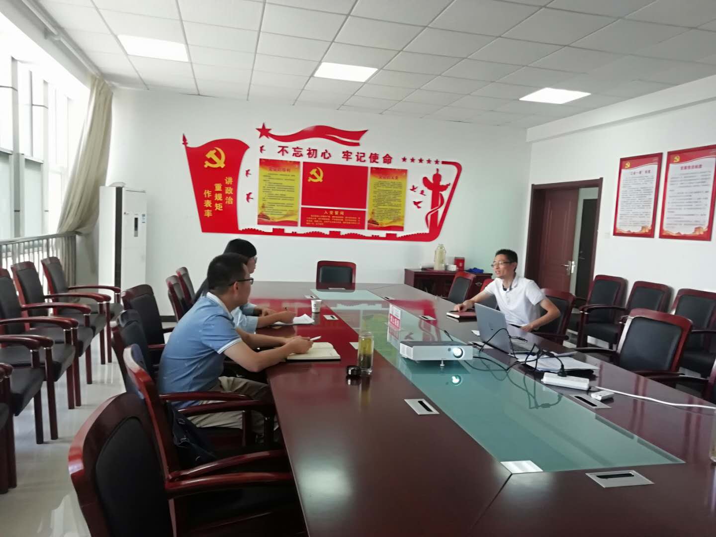 定远12.jpg 定远12.jpg